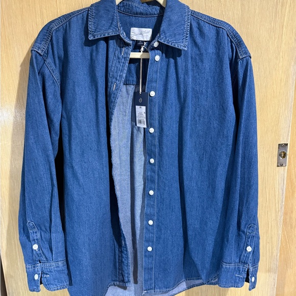 Button-down Fall Blue Jean Denim Shirt - Picture 3 of 5